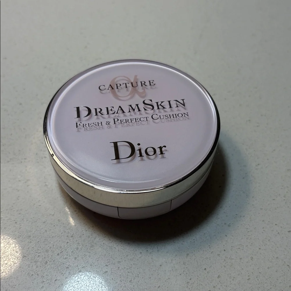 Dior Capture Totale Dreamskin Perfect Skin Cushion Broad Spectrum 000 $90